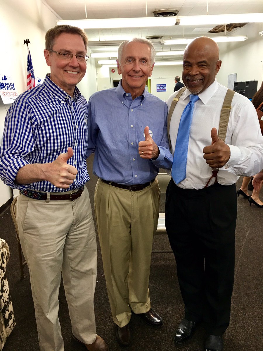 cathylindsey's tweet photo. Great event with @GrayforKentucky, Rep. Jeff Taylor  and @samgaskins2016  in Hoptown. #KySen #KyFirstAlways https://t.co/m76ptyUGwo