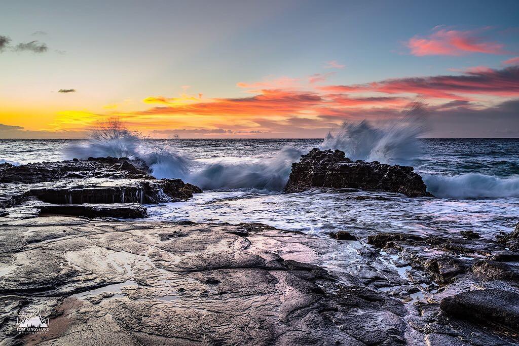 tomkingsford's tweet photo. Sandy Beach Sunrise - I awoke early to drive across the island for sunrise, departing Ko'O… https://t.co/PlAOhAfL0G https://t.co/5Vt1tcwkx3