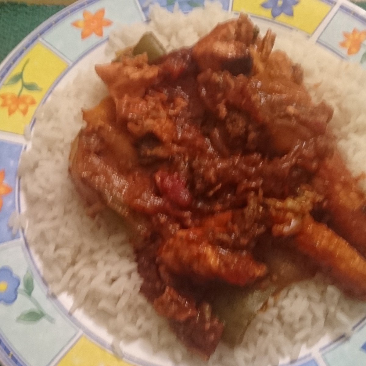AmandaHarland's tweet photo. Back home and straight to @IcelandFoods Chinese five spice sauce with chicken & veggies #swfrozen #slimmingworld https://t.co/kfyzVq5ttV