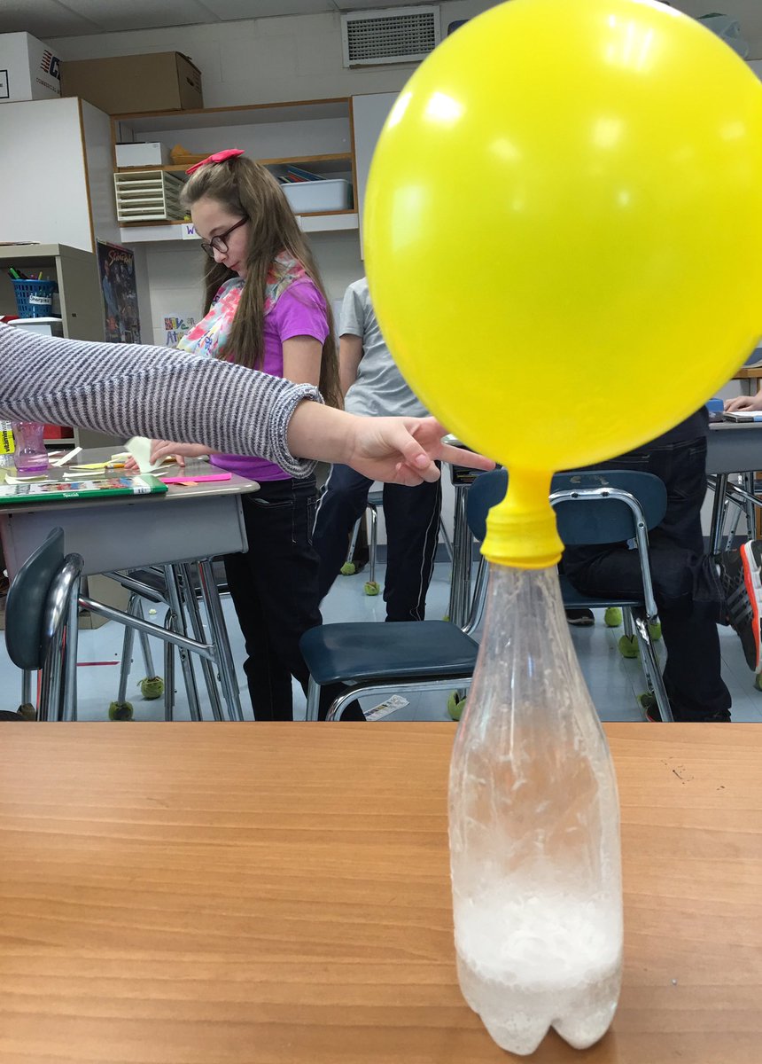 ClassofCrowley5's tweet photo. Exploring matter and observing awesome phenomenon! #ellingcen #QFT #makingmodels #NGSS https://t.co/85VFn44G0m