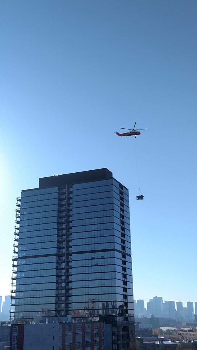 midwestmech1's tweet photo. Every wonder how mechanical equipment gets on high rise buildings  #hvac #rooftopunit https://t.co/h1U4CnqIG3