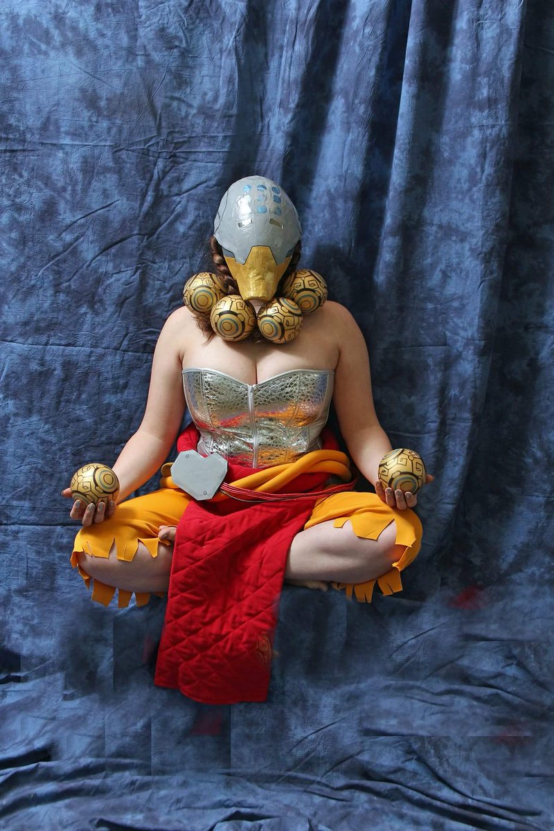 MadameBbath's tweet photo. #zenyatta #blizzard #cosplay #youmacon #overwatch #youma2017 https://t.co/TjSLpnZVDg