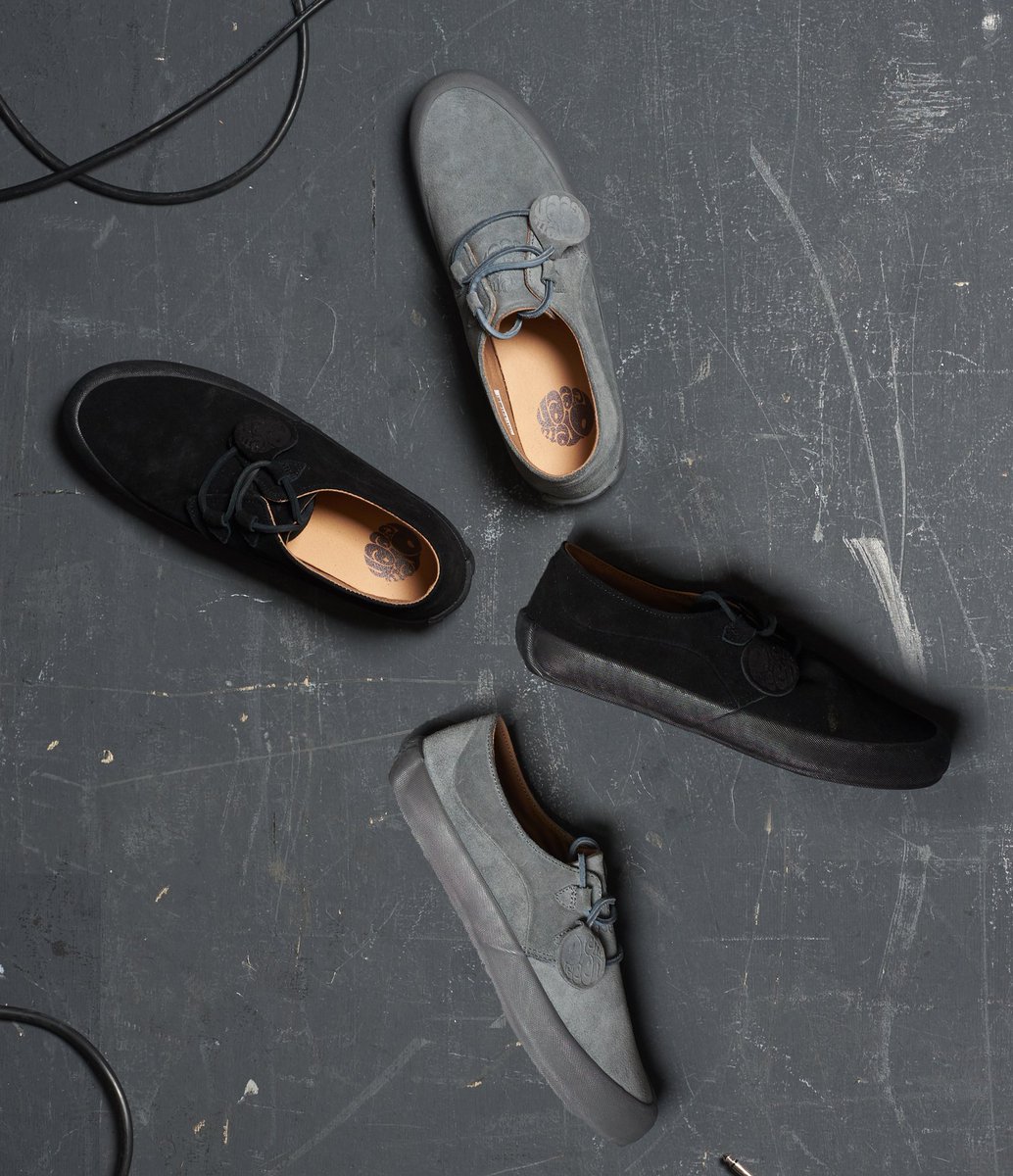 pretty green leather pumps