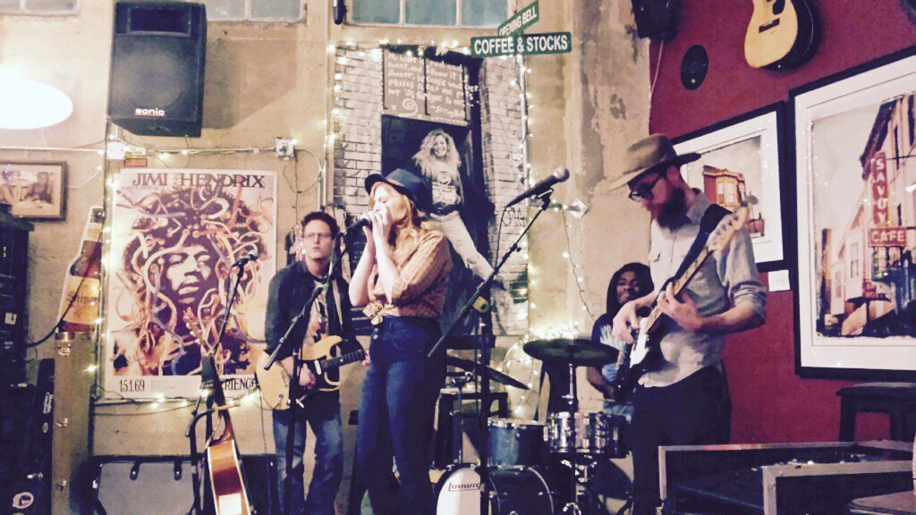 TheBackHandBand's tweet photo. Once again another great gig @openingbell Thanks to everyone who came out last night So great seeing @alicewallace again #DallasTX #RainyDay https://t.co/yGXBA7XPS5