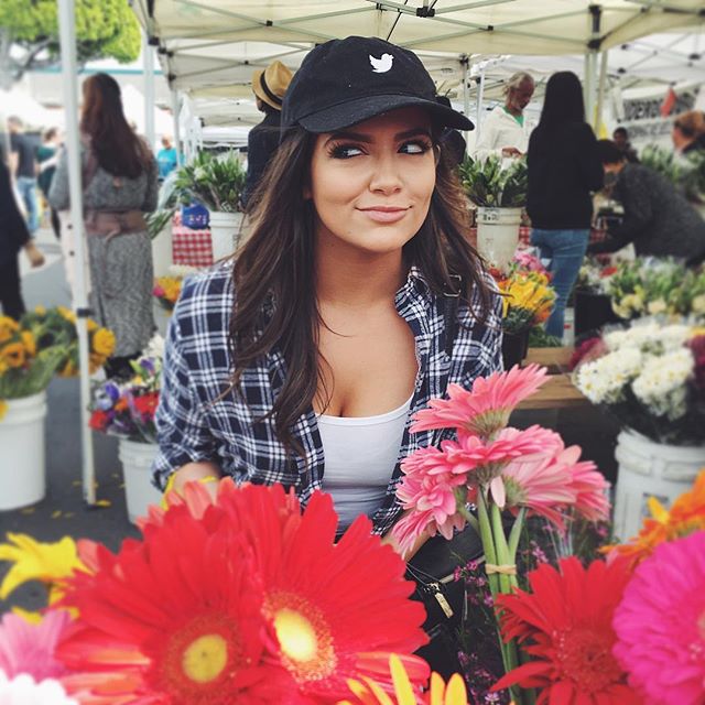 When <a href="/TheJanoskiansRP/">The Janoskians</a> let's me wear his hat. Perfect birthday with my boy, my dad, and my uncles