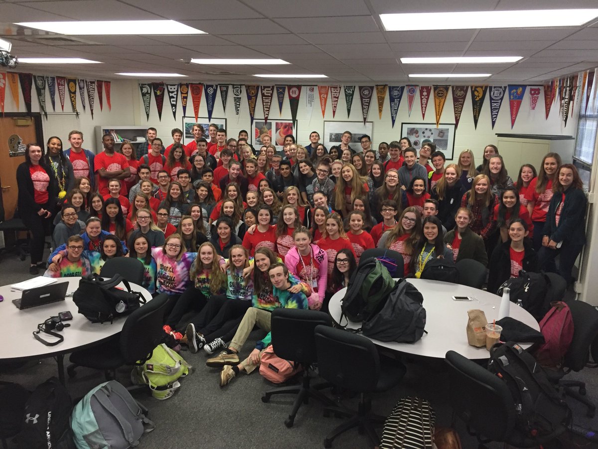 SAPatDGN's tweet photo. Hey Snowball! What a great start to the week!  @DGNsb16 @dgn_activities #wearedgn #reunion https://t.co/TEJYqLczL5