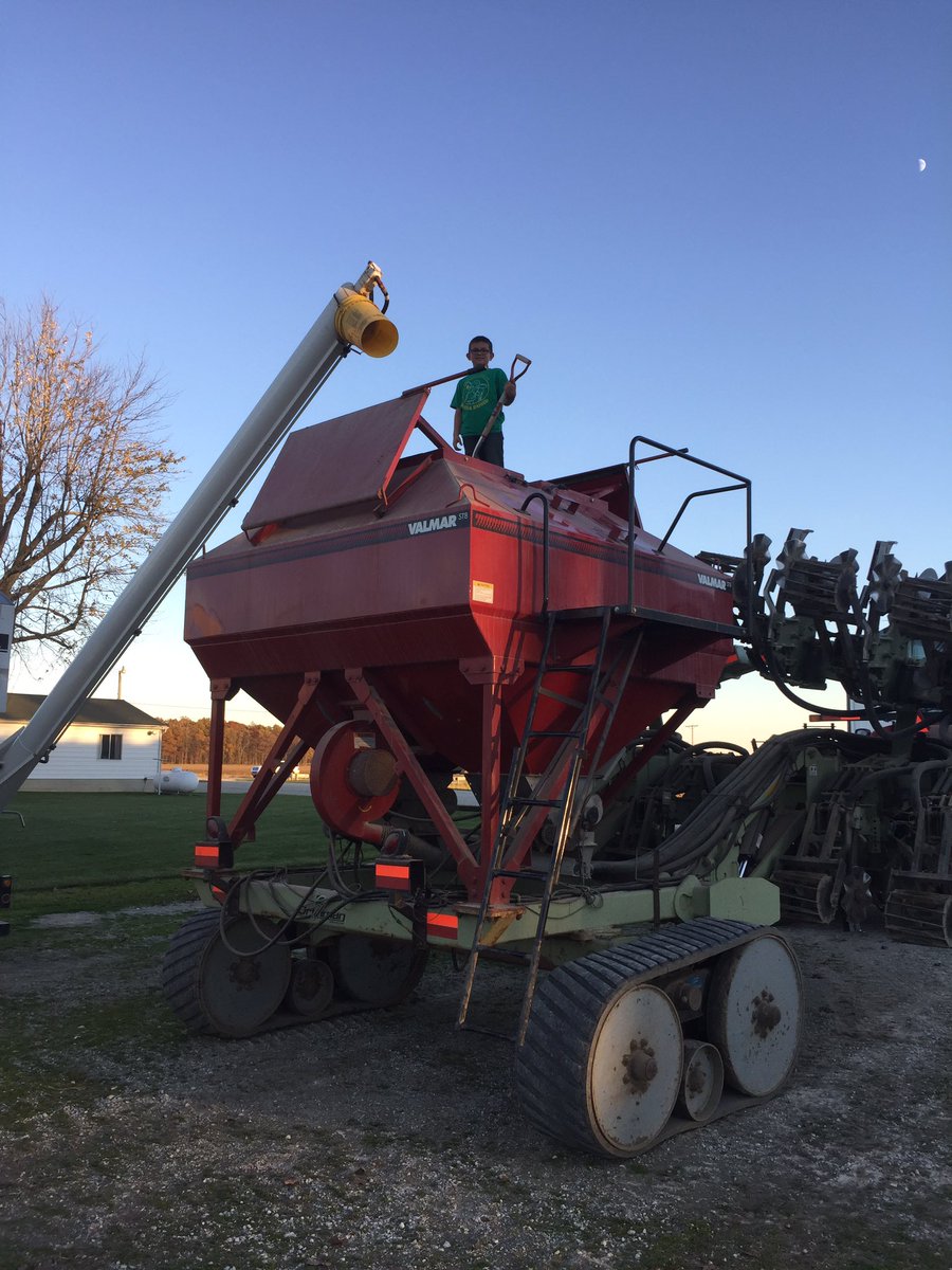 farmnpilot's tweet photo. Very grateful for my son's help today! He is an expert at filling a @SalfordGroup valmar st8 with fertilizer! https://t.co/POgKIUAOqt