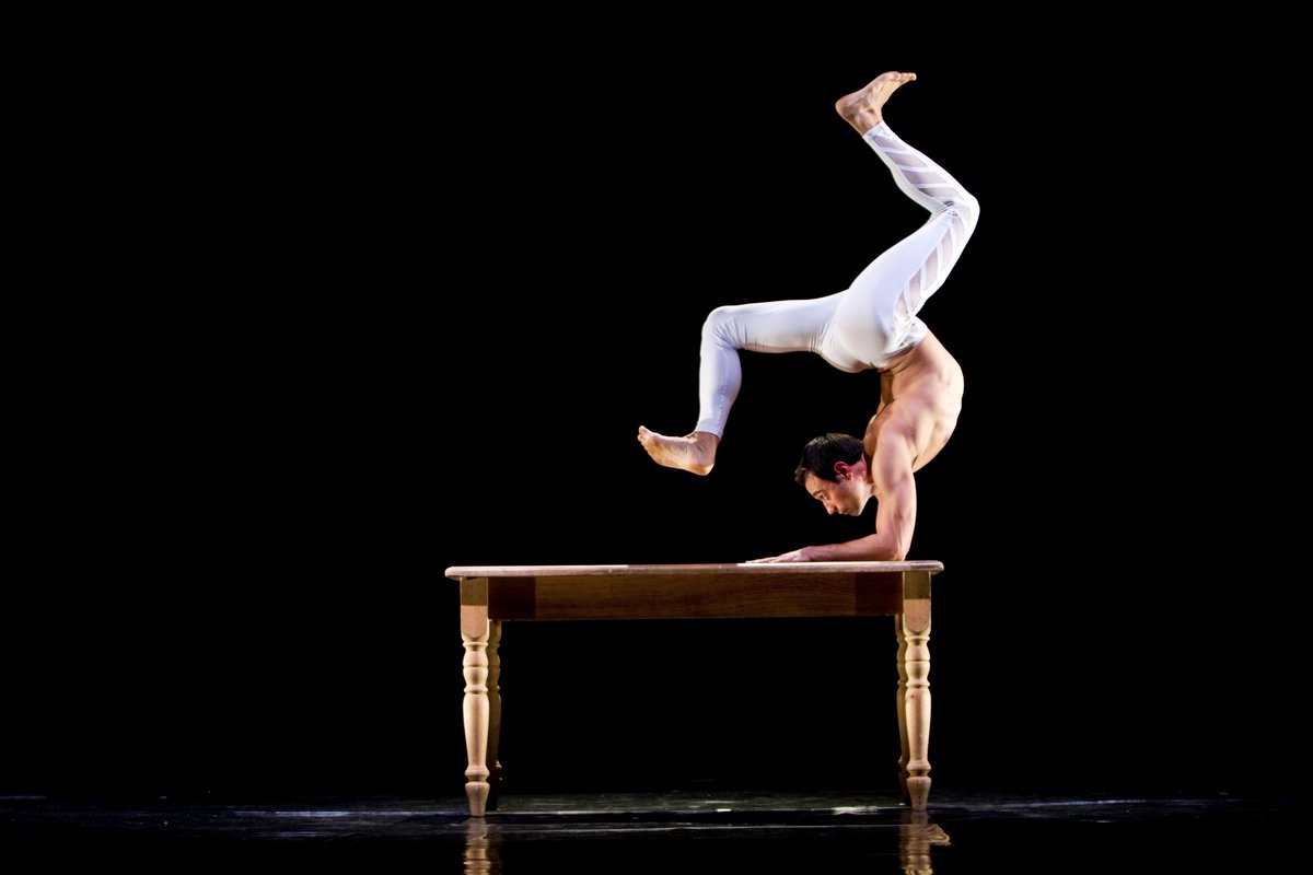 momix's tweet photo. Last show today in #Bilbao @Teatro_Arriaga - Next stop: San Sebastian! #momix #momixforever #spaintour #dance #mosespendleton https://t.co/PHFI2ncB5E