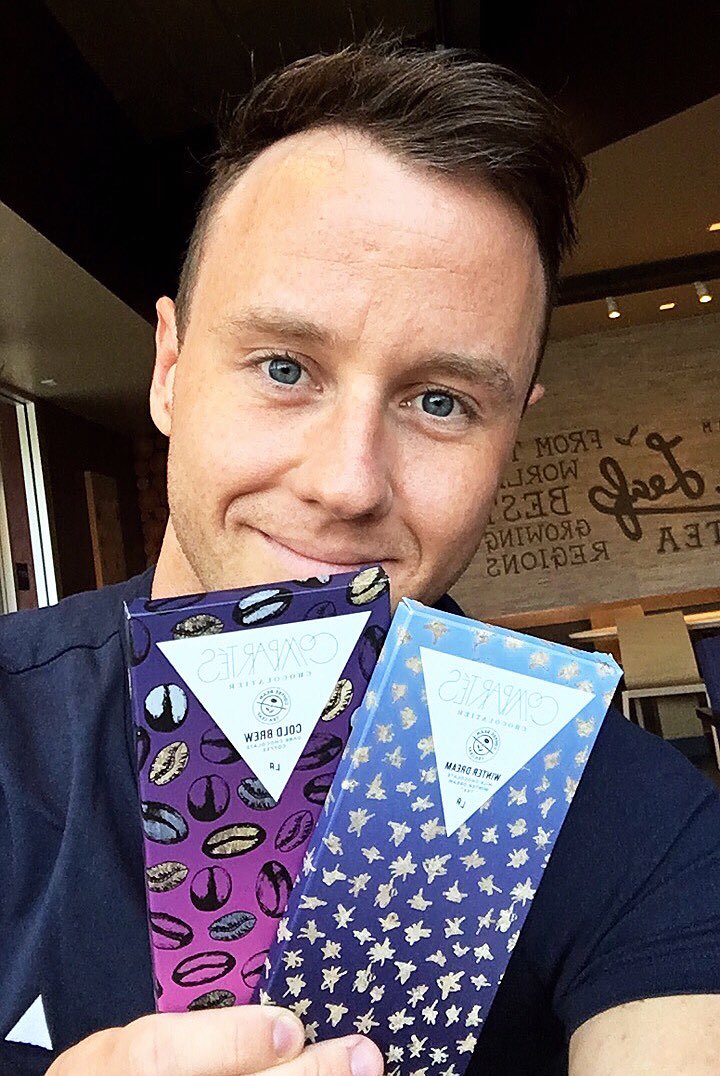 MattPoss's tweet photo. Coffee Bean ☕️@TheCoffeeBean stepping up its game with my FAVOURITE chocolate! @Compartes #LA https://t.co/lqqdIVYuu2