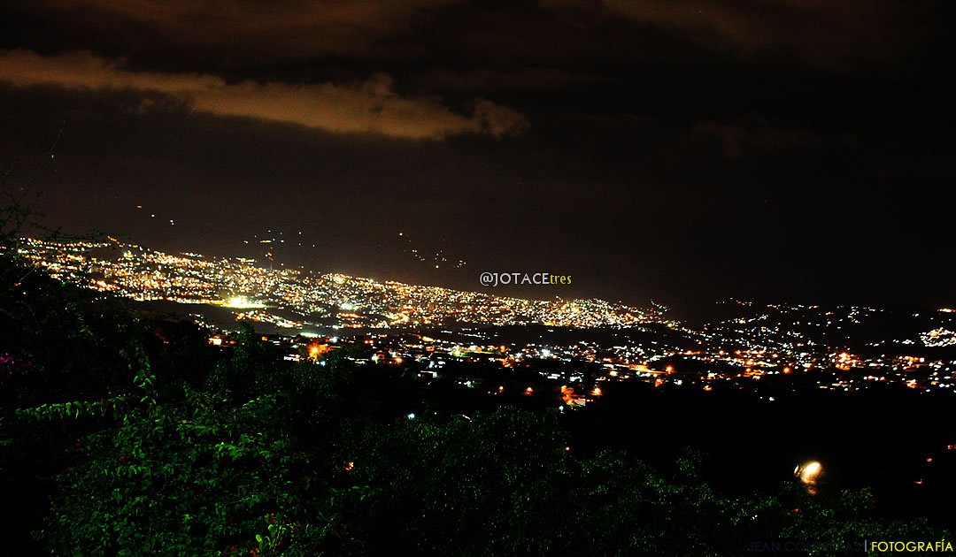 JOTACEtres's tweet photo. San Cristóbal, Estado Táchira. @AndesVenezuela 
Fotografía tomada desde Palmira, Municipio Guásimos. https://t.co/Ir4y70g0xL