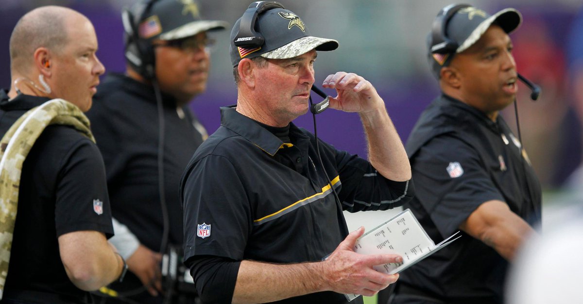 Vikings's tweet photo. Coach Zimmer confirmed today that the #Vikings will bring in kickers to work out tomorrow.

📰: https://t.co/WUE63Bx1uD https://t.co/4qmItlLnid