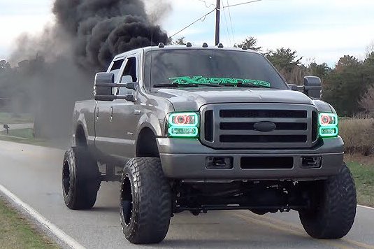 EarlDibblesJr's tweet photo. Money may not buy happiness... but it'll buy a diesel, and I've never seen a sad person rollin' coal. https://t.co/LJTjy5kVs8