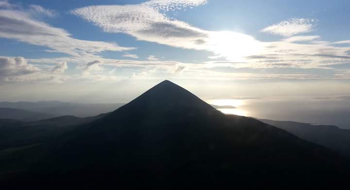 TheOakCafBar1's tweet photo. The Irish Aircorp took this stunning picture of Croagh Patrick @joemaxitaxi @odwyersol @styleitbynoreen @AllThingsMayo @MayoNorth https://t.co/4r2VxxY9hV