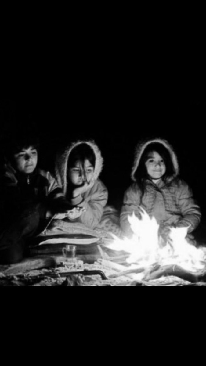 -

يـفـدٱك قلبن مـٱكـذب يـوم يغليكك 
و تـفـدٱك عـين همهٱ بـس شـوفـك

          🔔💜❃♩'