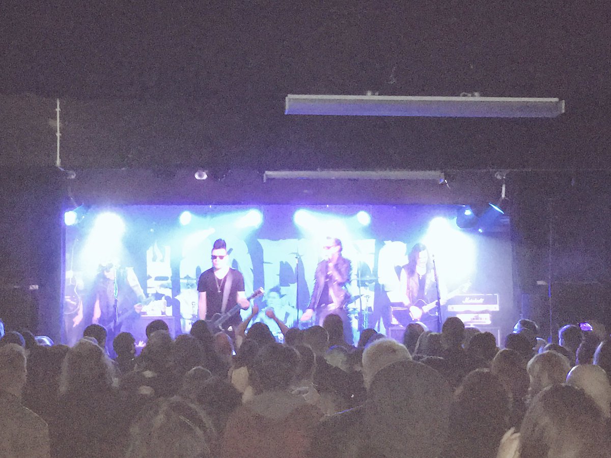 Thank you Manchester. Here's the <a href="/69eyesofficial/">The 69 Eyes Official</a> ripping it up...