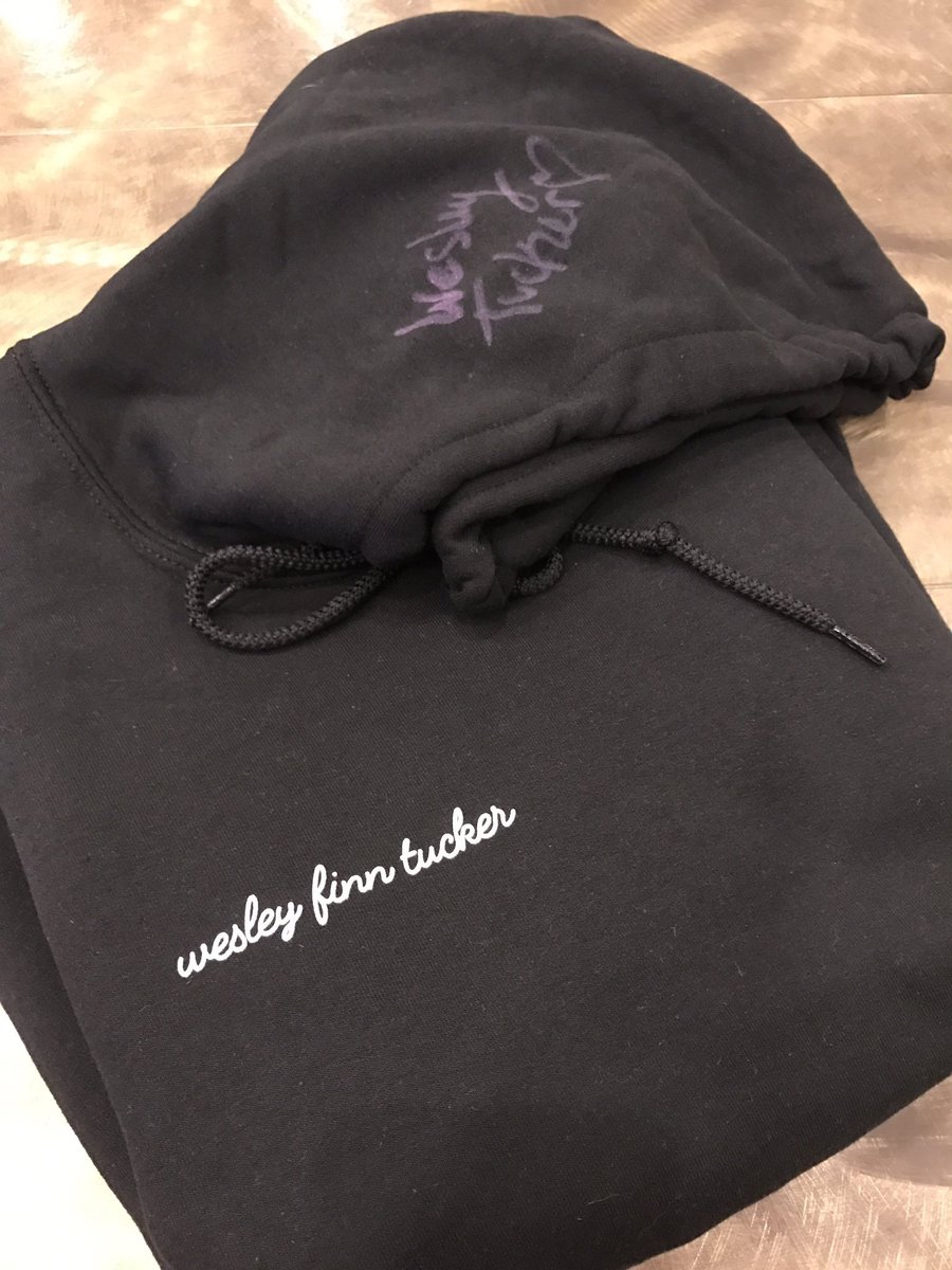 gabb1eb3thune's tweet photo. 1000 rts &amp; @gentlymarais will buy me @imactuallywes' new hoodie once it comes out 🙂🙂🙂 https://t.co/PturMBmYVu