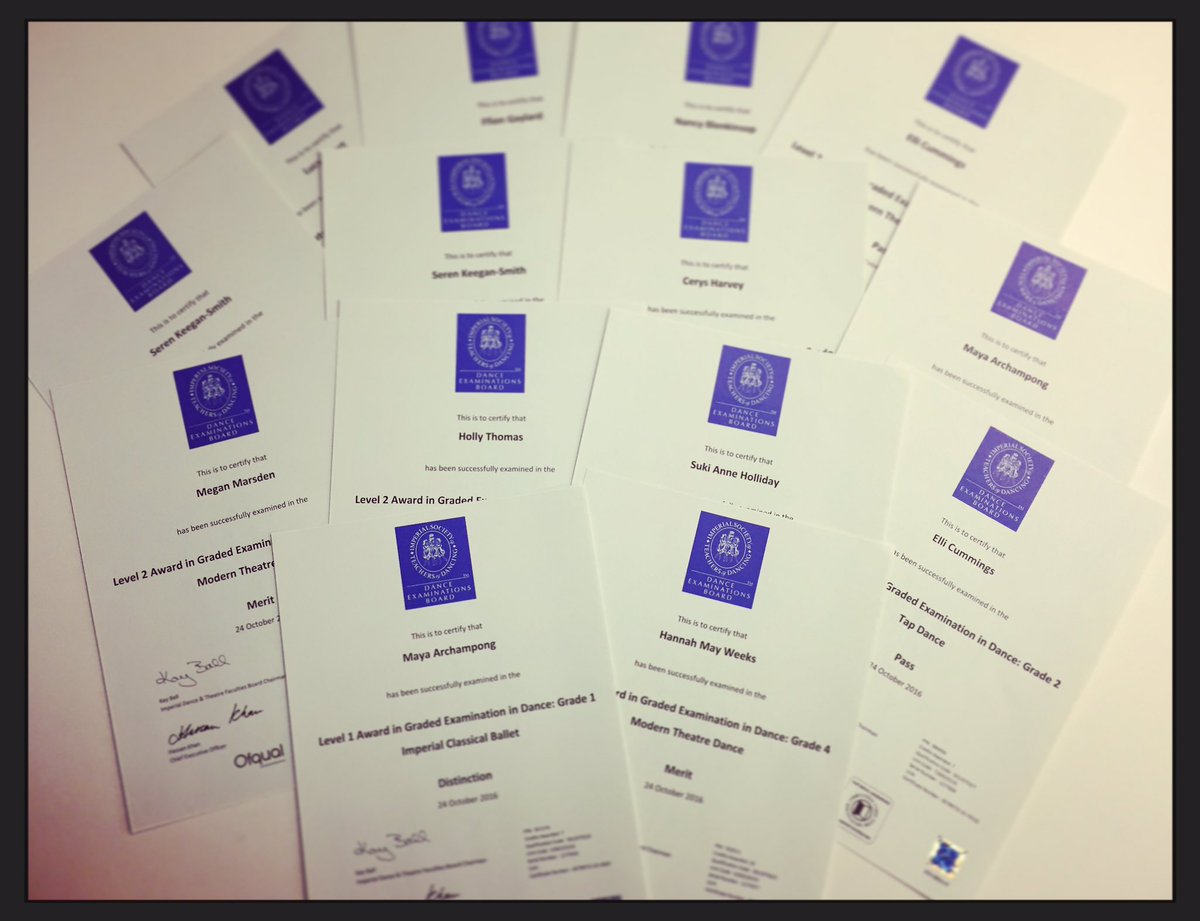 LibertyDanceCo's tweet photo. 💚Love handing out @ISTDdance certificates !!! Well done everyone !! Onto the next Grade !! 💚#dance #istd #proud 🌟🌟🌟🌟 https://t.co/pwUikXeBva