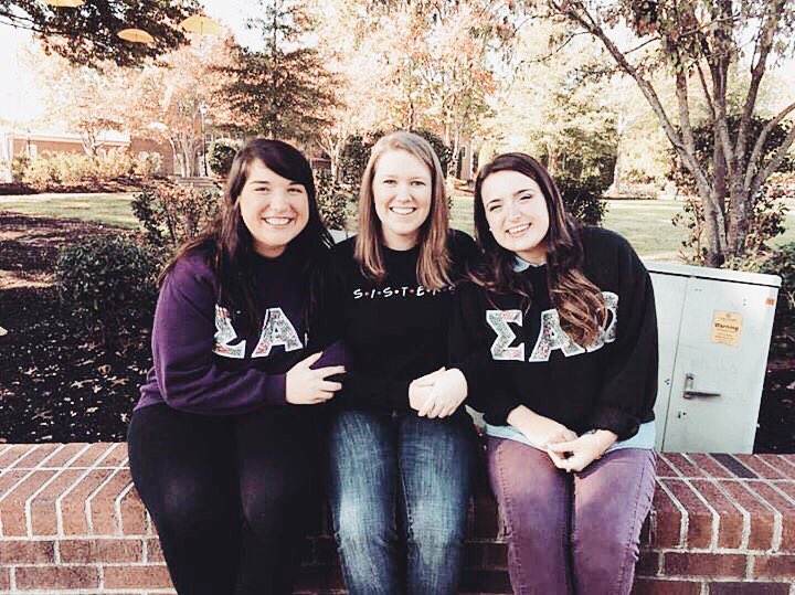 SAO_LeeU's tweet photo. What a great time with our sisters at homecoming this past weekend at @LeeU 💕 https://t.co/Txw9yMA6mf
