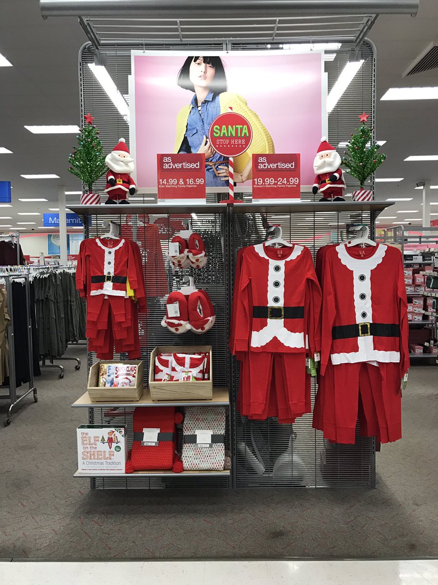 Love these family pj's for the holidays ! 😴 🎅🏼🎄<a href="/DanakoppT1801/">DanakoppT1801</a> @AmbHussain2