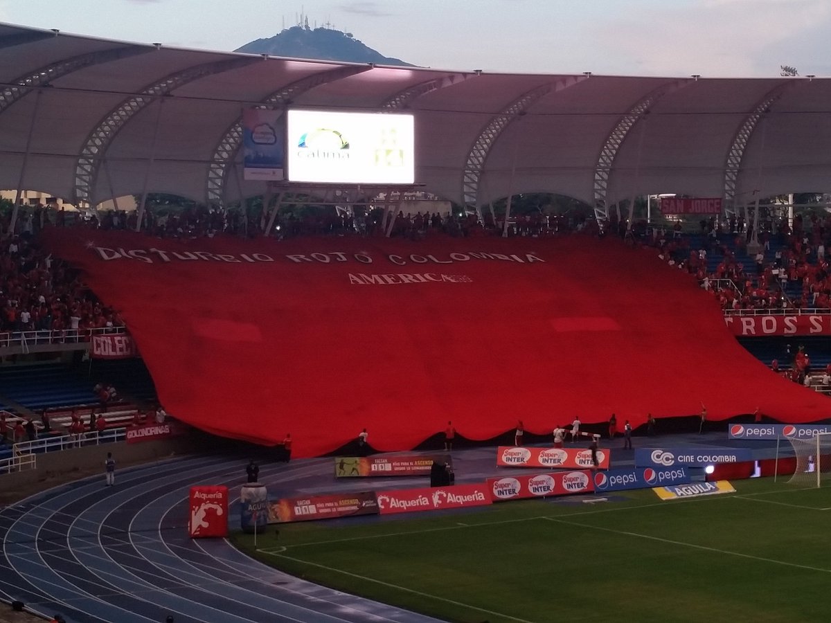 TuPielRoja's tweet photo. Que tal la bandera de Norte!! Espectacular Saludos a todos los amigos q no pueden acompañarnos!! @kmilog18 https://t.co/bZGU2Z7Z1w