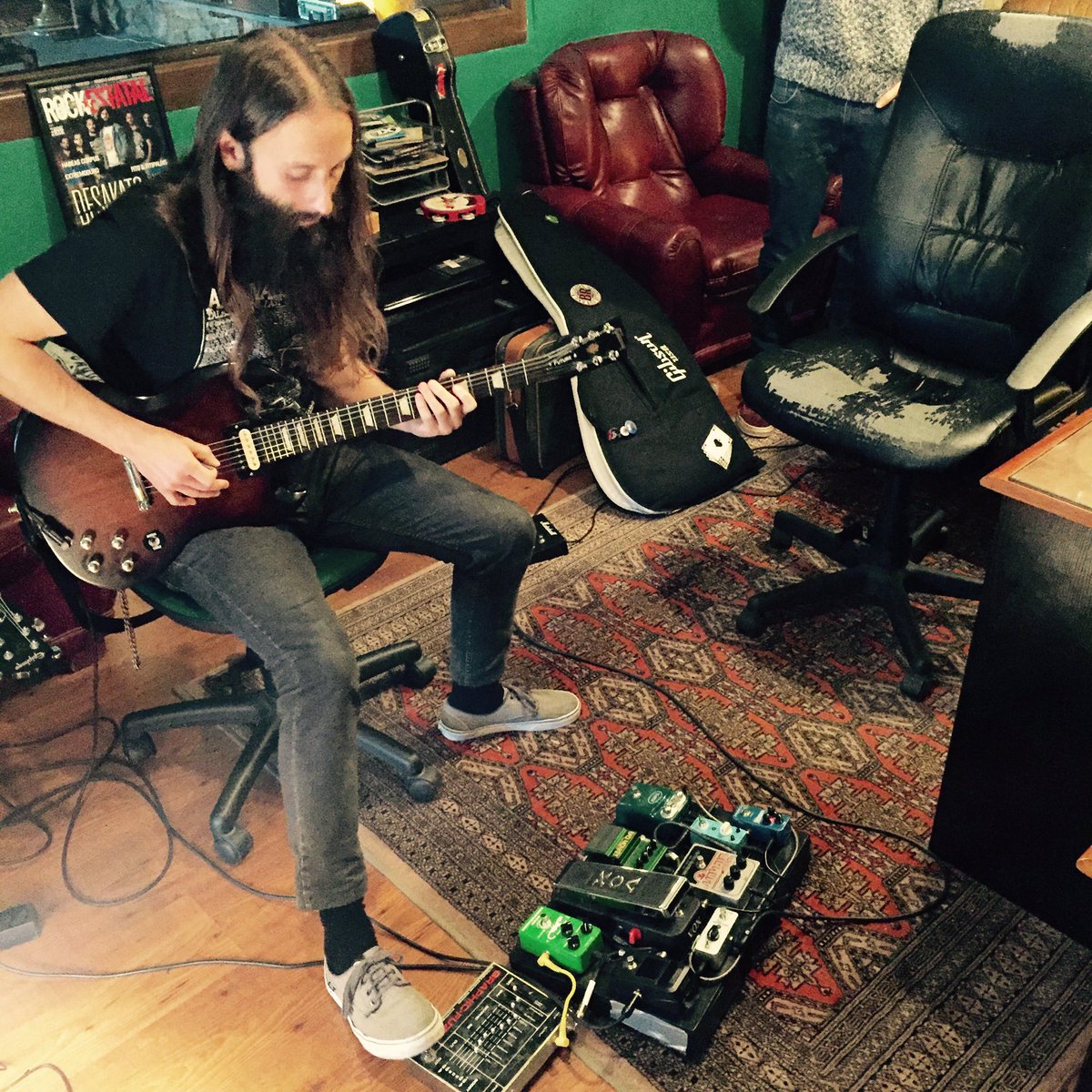 OVNI Estudio tweet media