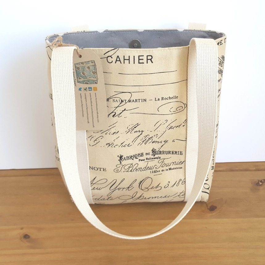 HectorsBags's tweet image. Canvas Tote Bag, Small Knitting Bag, Practical and Lightweight, Gift … etsy.me/2fwHUpi #craftbuzz #ZipPocket