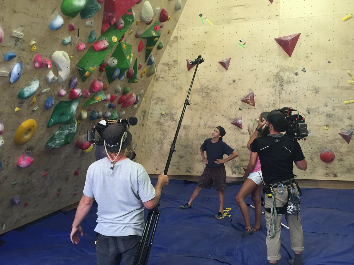 jaggersmegalife's tweet photo. Which part of tomorrow's episode are you most excited for? Rock climbing with @sierrablaircoyl or flow-boarding with Sean (@RespectmyFlow)? https://t.co/0DpaVlhvvm
