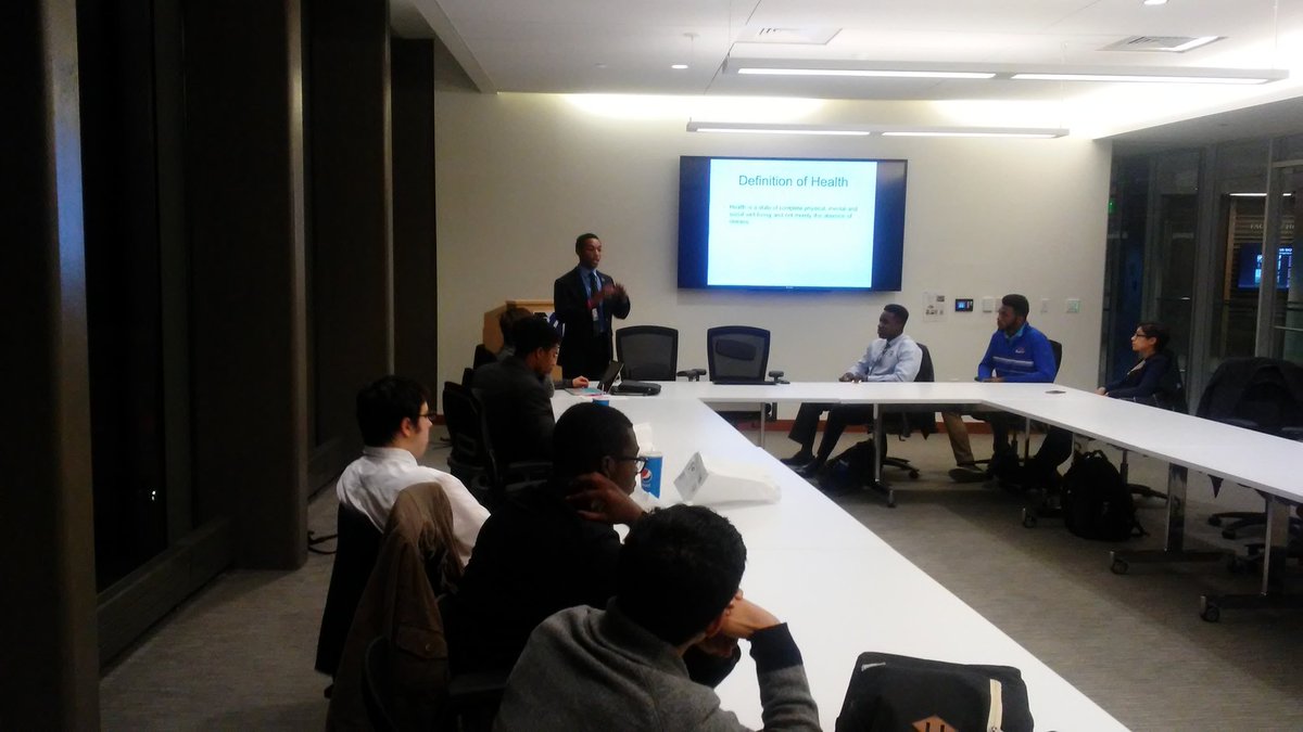 MALESatUML's tweet image. How healthy are you? Did you know that your #Health must be your main priority? Today can be the first day of a new routine #malesatuml