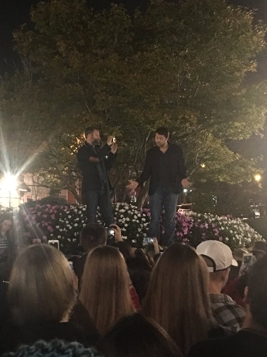 reeser's tweet photo. . @mishacollins in #cincinnati! https://t.co/EWRQxxQwJQ