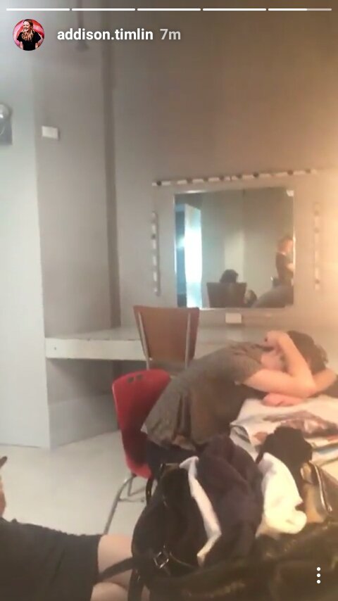 stphosila's tweet photo. Poor @GilbertsonReal. Tour must be tiring😅 SML. Kulit ni @Addijay 😂😂 I LOVE HER CRAZINESS DESPITE OF ALL THINGS. #fallenmovie #fallenatics https://t.co/wrNSes158Y
