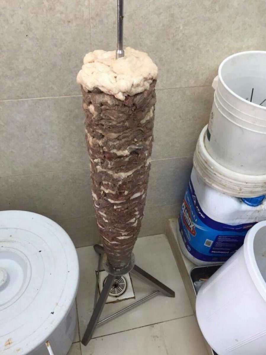 اكثر المطاعم خلاخل والبلا والوجع من داخل ، وهالعالم ماغير تتسابق على المطاعم