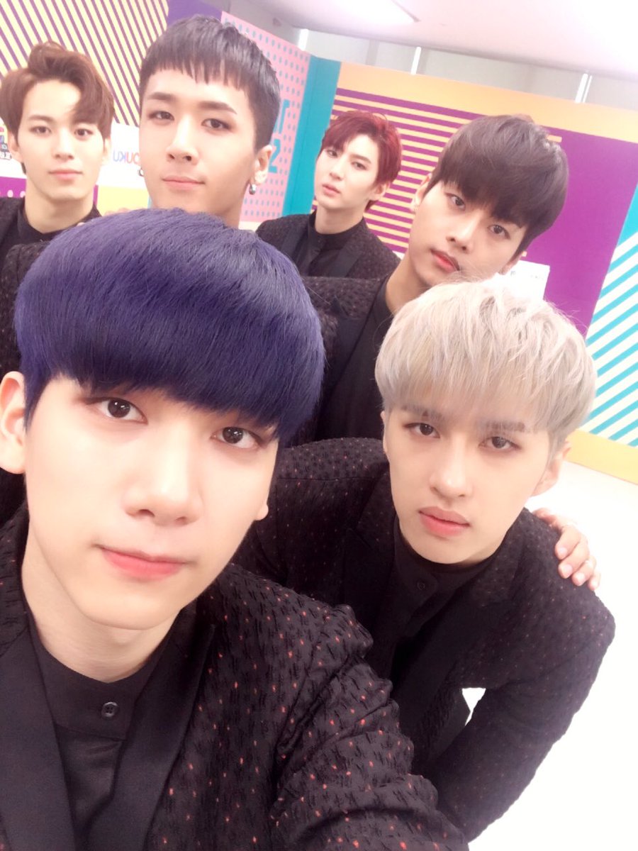 theshow_offcl's tweet photo. [빙고토크-빅스] 킬링파트 계산하는 남자 엔이 노리는 #Thecloser 의 킬링파트는? 어디서도 듣지못한 빅스의 솔직 토크가 듣고 싶다면 오늘 저녁 8시 #더쇼 #THESHOW #THESHOW韩秀榜 https://t.co/X8UxedAvuQ