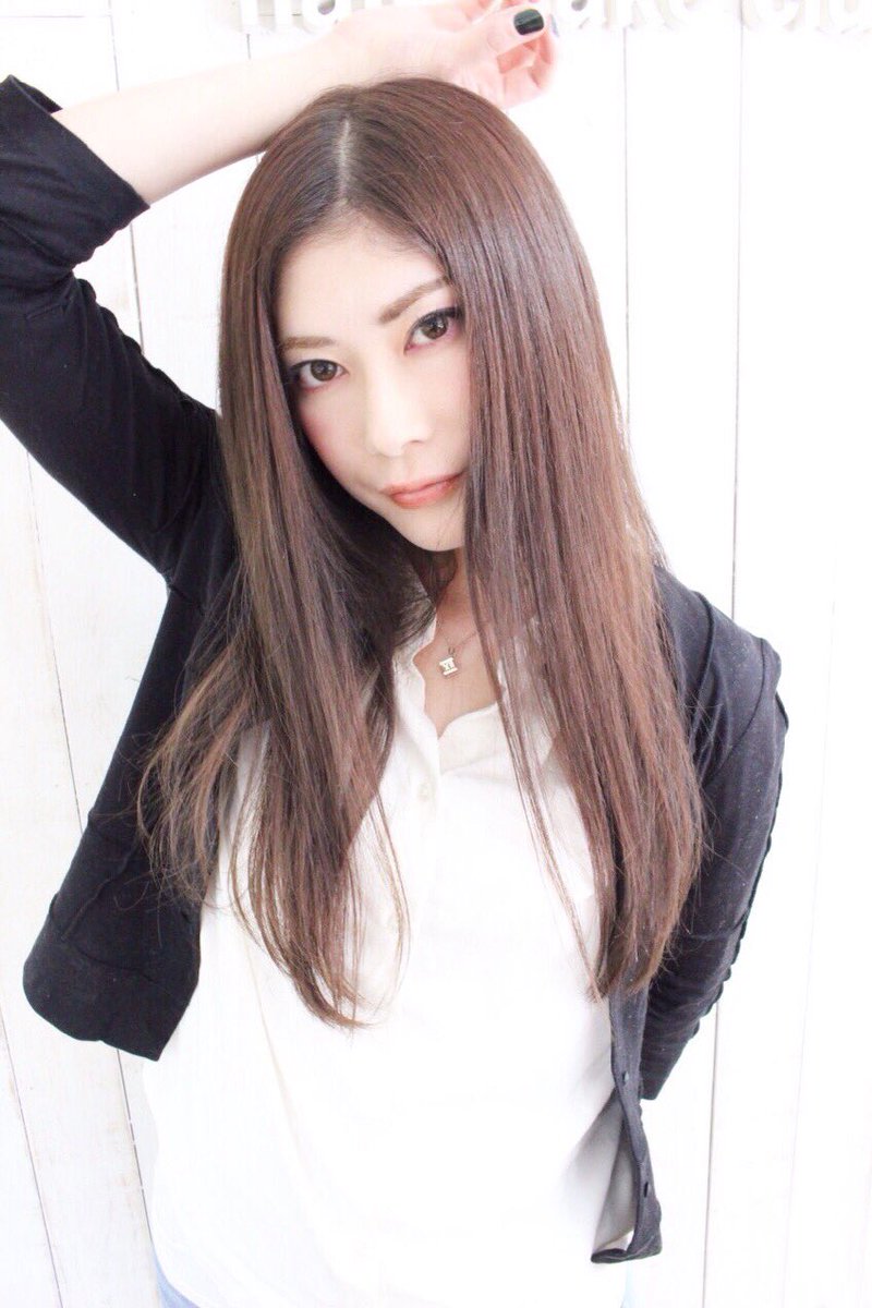 ストレートロングヘア