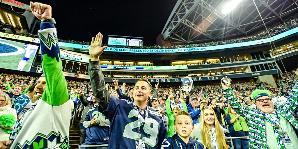 Seahawks's tweet photo. #ThankYou12s for the electric (and record breaking) atmosphere tonight. 🔊 https://t.co/AUOKNsRUcy