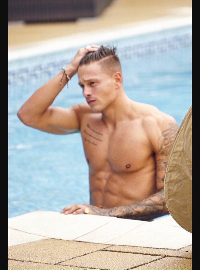 New fake?💪🏽 R.T❤️👌🏽