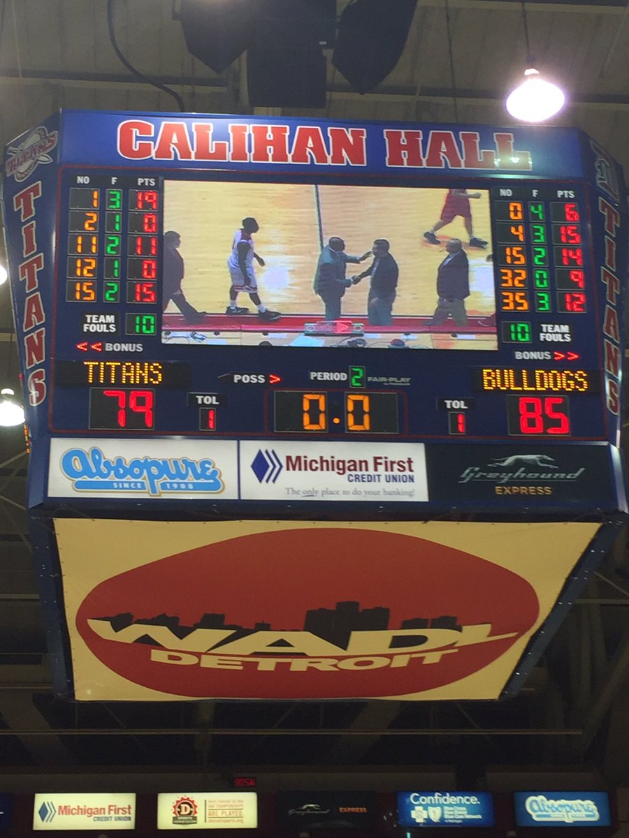FerrisMBBALL's tweet photo. FINAL: Bulldogs beat Division I Detroit Mercy tonight 85-79! https://t.co/T39NEL6F5c