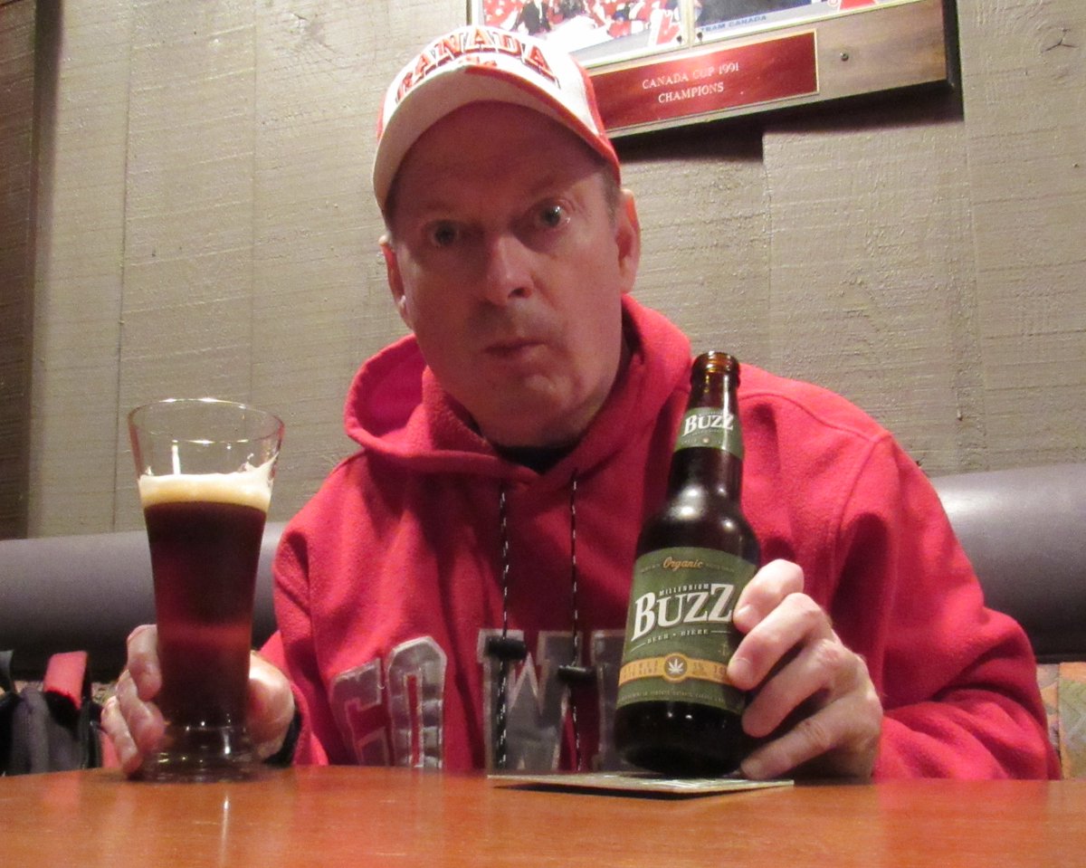 Saugaverse's tweet photo. Trying my first ever BUZZ beer at NATTYS Pub in Port Credit on Monday night. It was okay! #buzzbeer #mississauga https://t.co/LJ3rt4pFy9