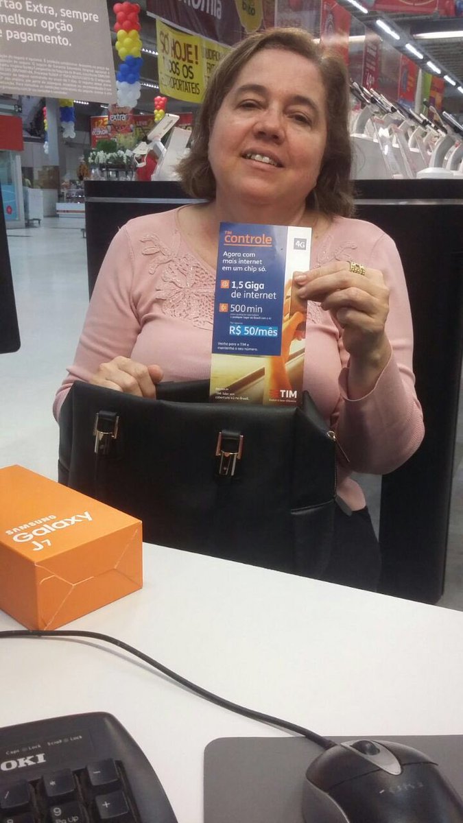 EveMirante's tweet photo. GIGANTESDO13!O EXTRA É TIM #minhatsp
#consumerligadonotrabalho
#tsp
#varejotim
@rnevestim
@ana_mayumi_
@erikalinhares01
@EduJames https://t.co/urVPYXCdoQ