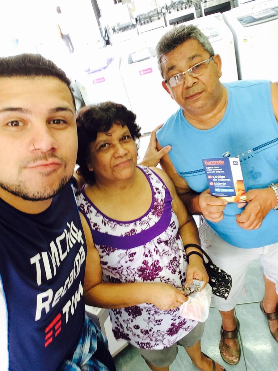 EveMirante's tweet photo. GIGANTESDO13!A VIA VAREJO É TIM #minhatsp
#consumerligadonotrabalho
#tsp
#varejotim
@rnevestim
@ana_mayumi_
@erikalinhares01
@EduJames https://t.co/goUVZg9ZX1