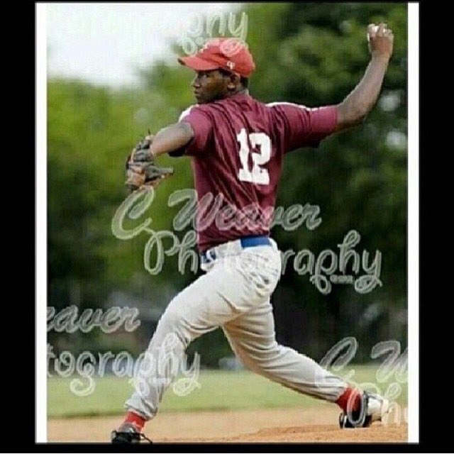 suavelax's tweet photo. Wassup bro , you good up there ? #flyhighMike https://t.co/wBxUfeJsXK