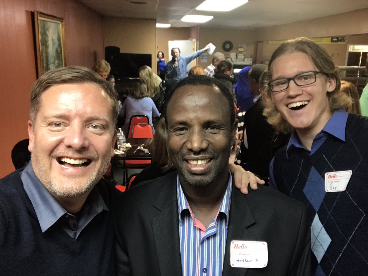 BarnettSojourn's tweet image. Great Night @ Safari Grill w/ Ben, @cainyoudigit &amp;amp; all our Somali Friends! Never stop Loving Your Neighbor #WeRefuseToBeEnemies @Refuge5007