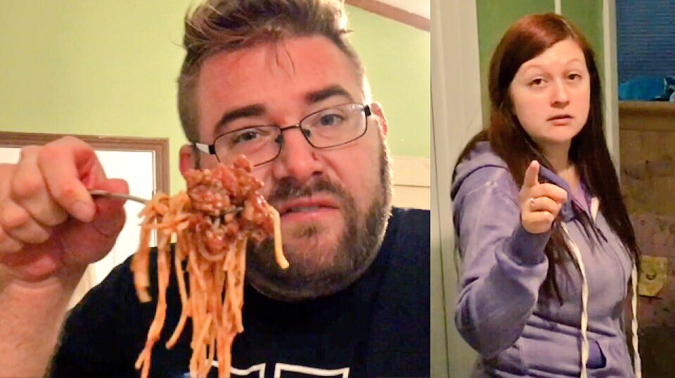 GrimsToyShow's tweet image. Plz Retweet! SHE BANNED ME FROM HAVING FRIENDS OVER SO I DESTROYED THE KITCHEN youtube.com/watch?v=I1pCLS…