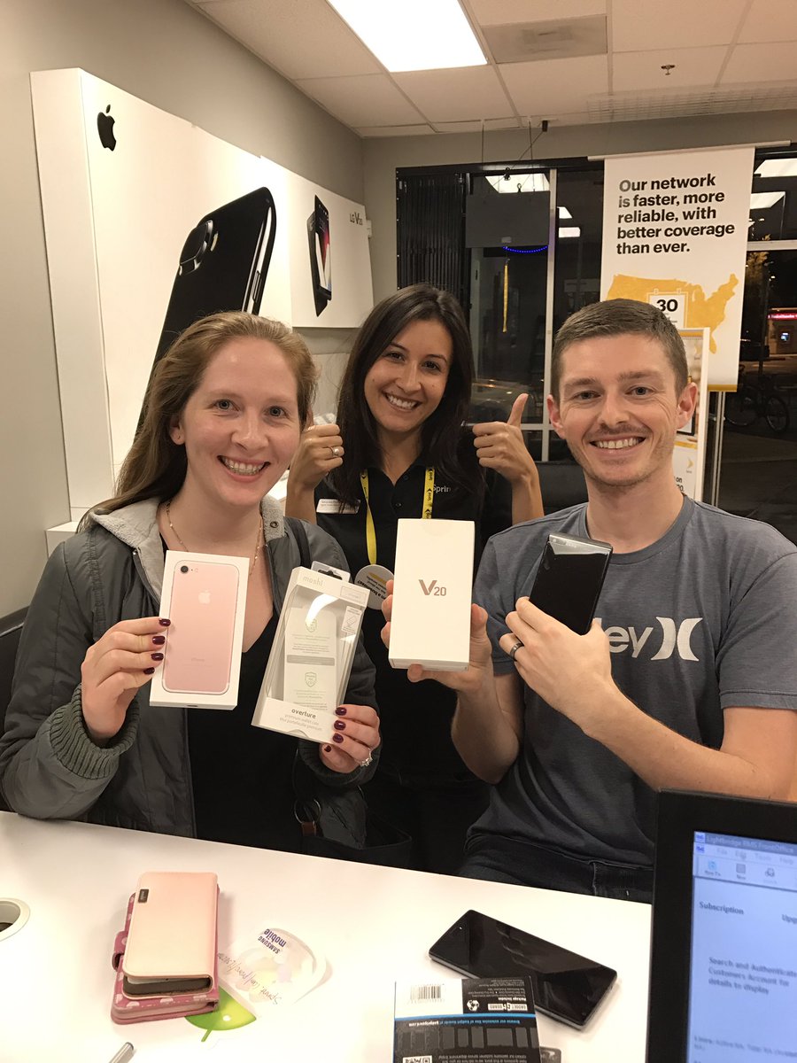 amanda_pompilio's tweet photo. WELCOME TO SPRINT! Bye AT&amp;T😊 @TyMehra @FrankMcCall1 @WL_News @wl_byoung @ https://t.co/aNFUwd06dI