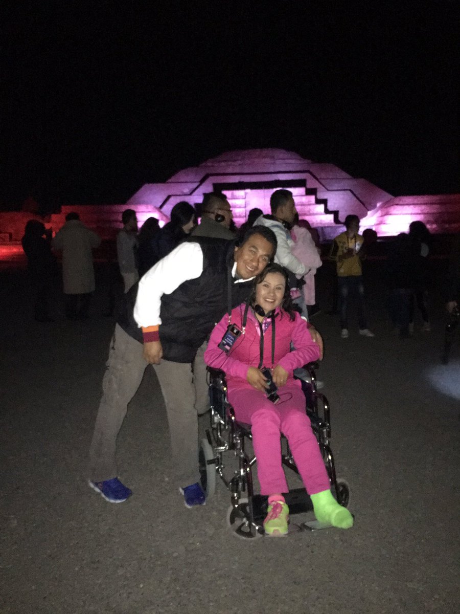 verormM's tweet photo. #LaSemanainiciaY ellos disfruta. De la @ExperNocturTEO y tú cuando boletos en @Ticketmaster_Me https://t.co/w8F7REp39u