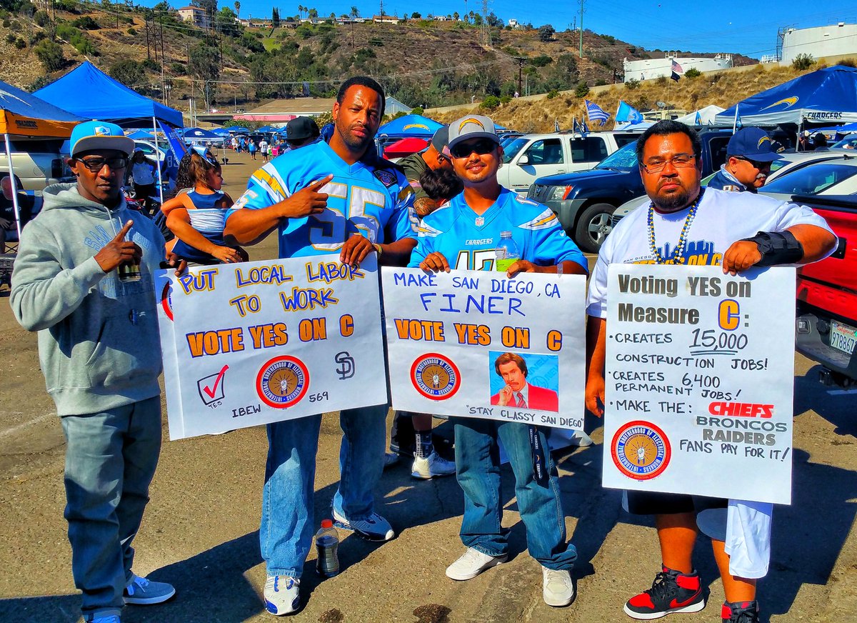 esod13's tweet photo. It can get done. Keep it pushing. Vote #YesOnC #saveourbolts #getitdone #keeptheminsd #boltpride #BoltUp #chargeon #boltgang #letsdothis https://t.co/IsAQRA4osG