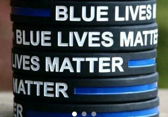 RNRKansas's tweet photo. #RedNationRising
#WhyImVotingTrump #HillarysAmerica 117 Law Enforcement officers killed in line of duty 2016 https://t.co/YyuGmJoTVC