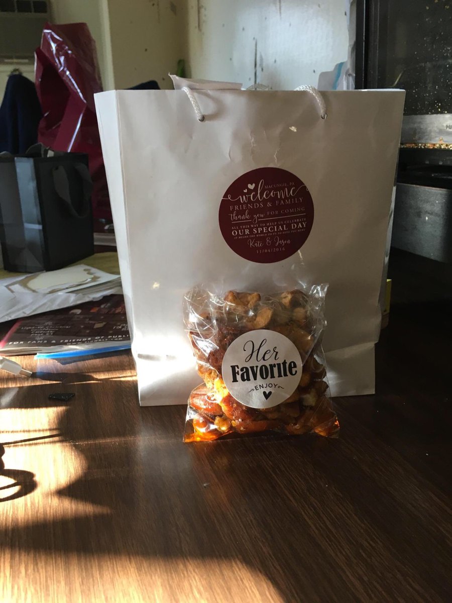 PaPepperKing's tweet photo. Congrats to Kate and Jason as they tied the knot this past Friday. Thanks for making our pretzels part of the celebration! #BestWishes 👰🏻⛪️💕 https://t.co/7XrPZVf2me
