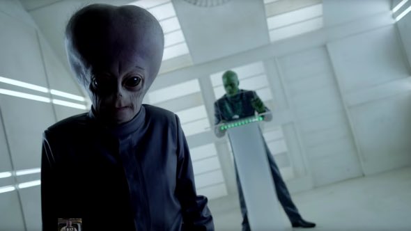TheoVon's tweet photo. Theeeey’re BACCCCKKKK! Watch @PoE_tbs TONIGHT!  #AlienUp #PeopleOfEarth https://t.co/HmsZTkkJcm