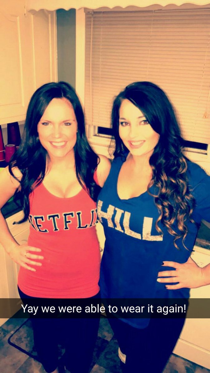 RRHolt's tweet photo. #netflixandchill #werebaaaccckkkk https://t.co/9fkYKpQJAS