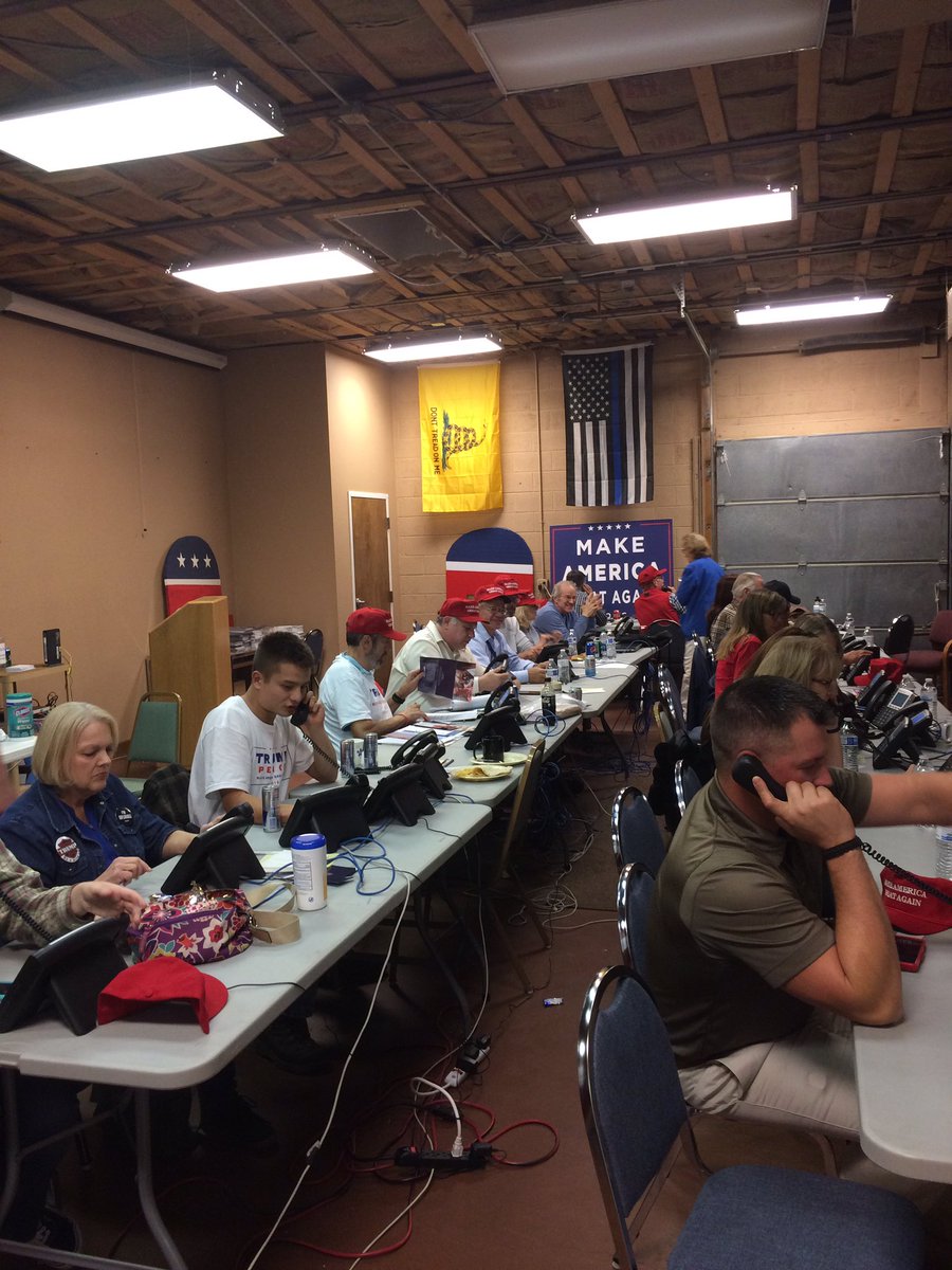 cologop's tweet photo. It was a packed day in @ElPasoCountyGOP today! Ready to continue the momentum tomorrow on Election Day! #LeadRight2016 https://t.co/0TYiKyg647